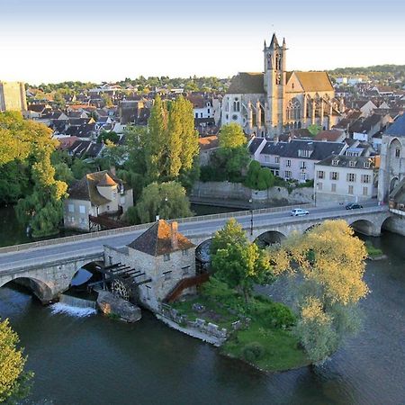 Deux Pieces Terrasse Daire Moret-sur-Loing Dış mekan fotoğraf