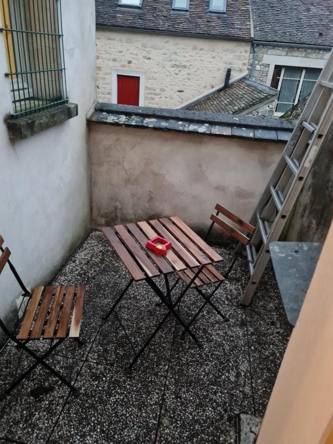 Deux Pieces Terrasse Daire Moret-sur-Loing Dış mekan fotoğraf