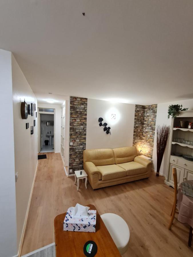 Deux Pieces Terrasse Daire Moret-sur-Loing Dış mekan fotoğraf